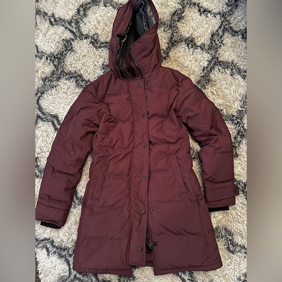 New Canada Goose Shelburne Down-Filled Parka in Garnet Stone Size XS - Picture 3 of 13